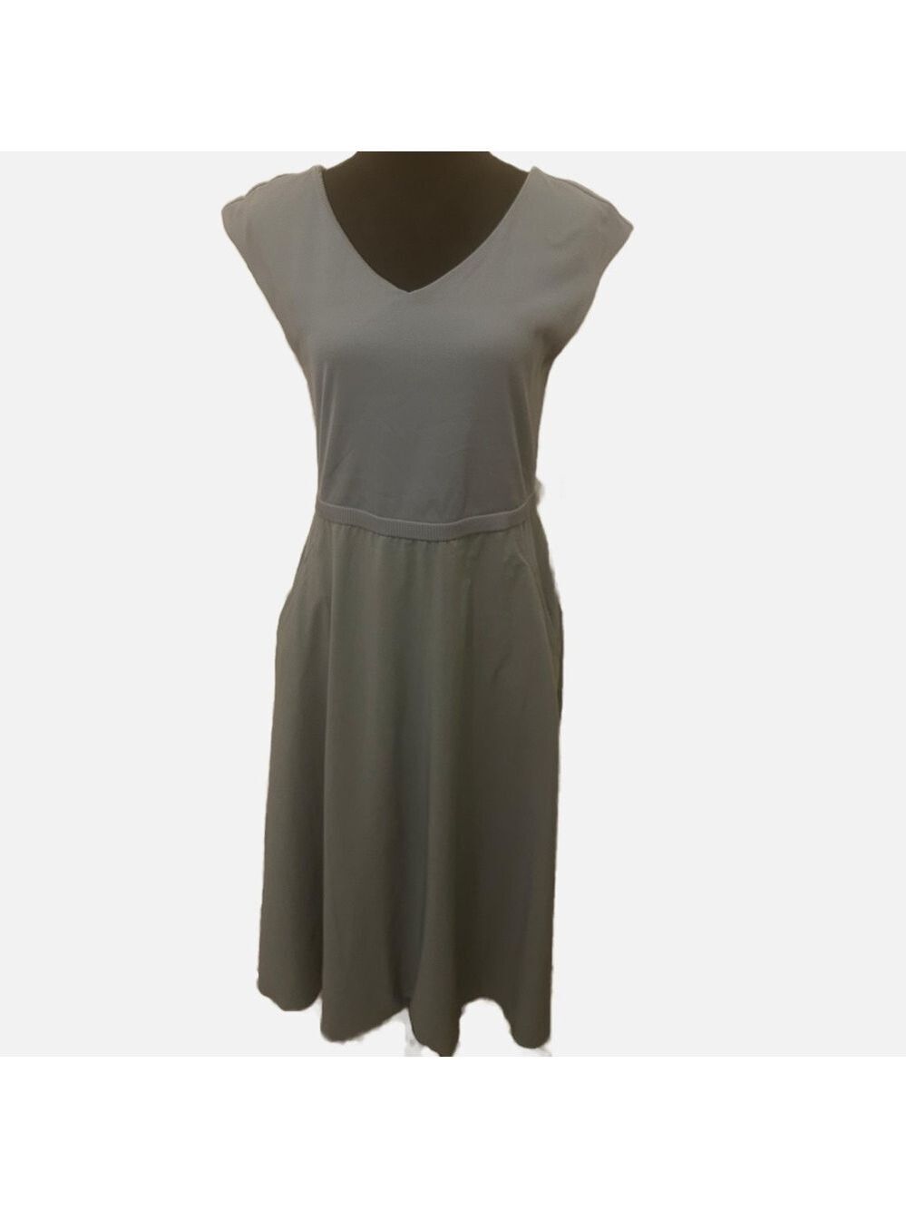Athleta Women’s Sleeveless Maxi Dress Cut Out Back Minimalist Lagenlook Green